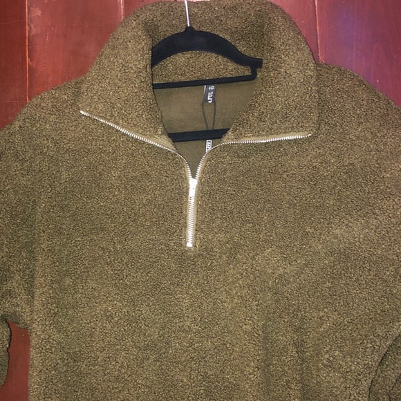 Olive Green Cropped Teddy Sweater - Picture 2 of 3